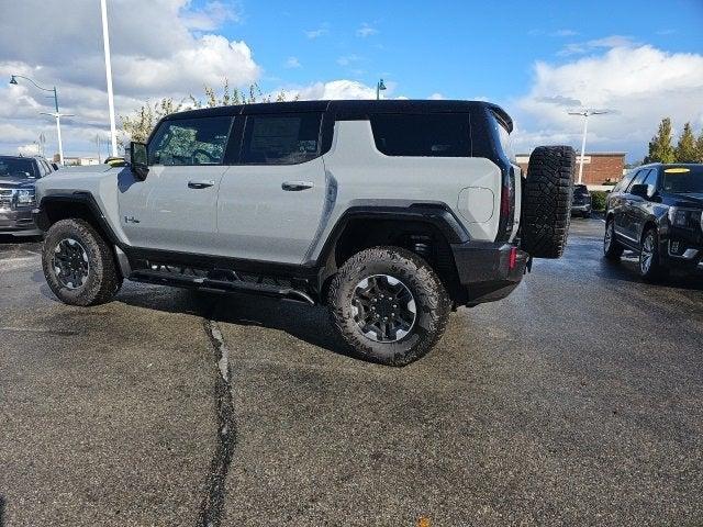 2025 GMC HUMMER EV SUV Vehicle Photo in Fishers, IN 46038