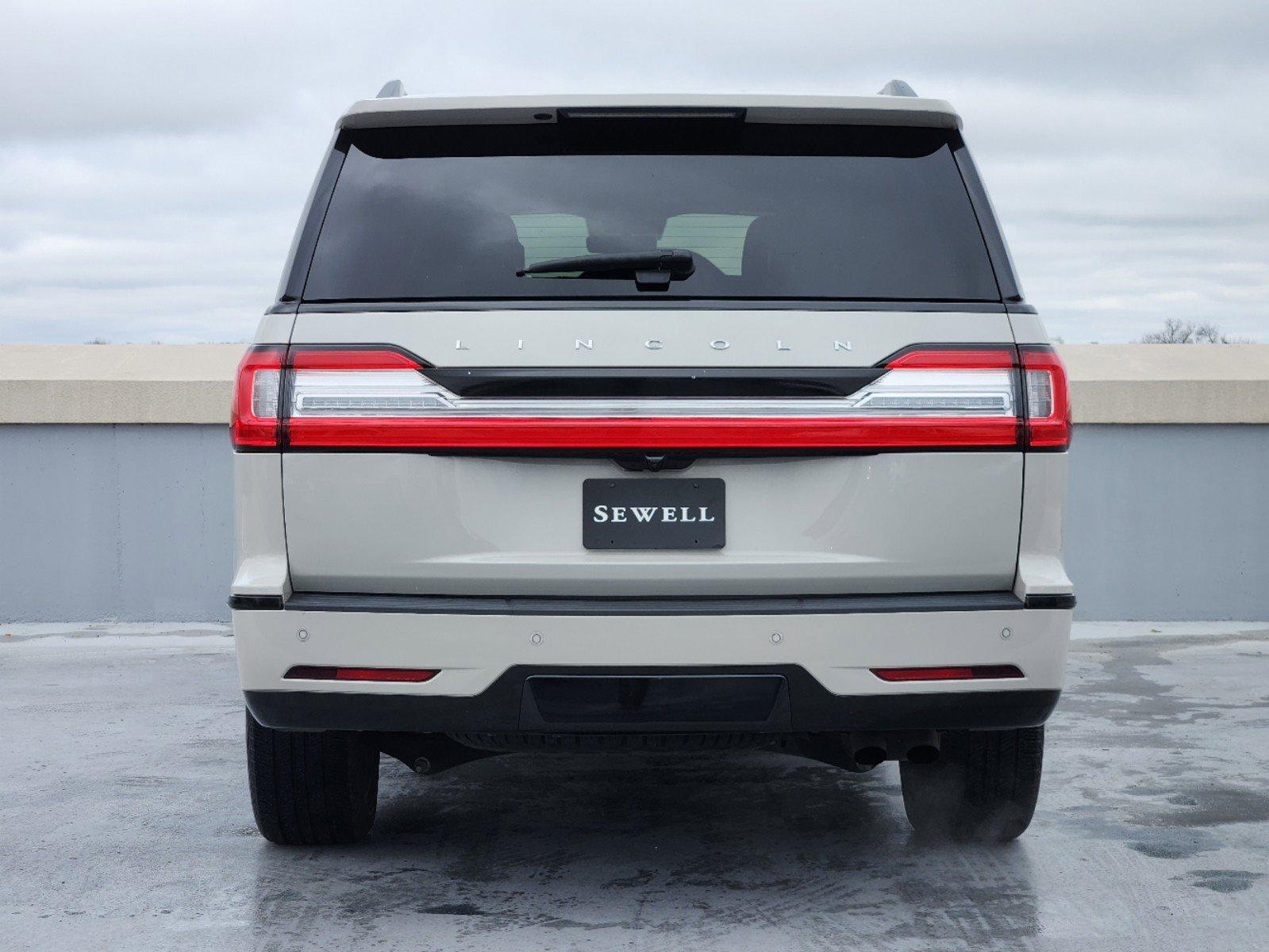 2021 Lincoln Navigator Vehicle Photo in DALLAS, TX 75209