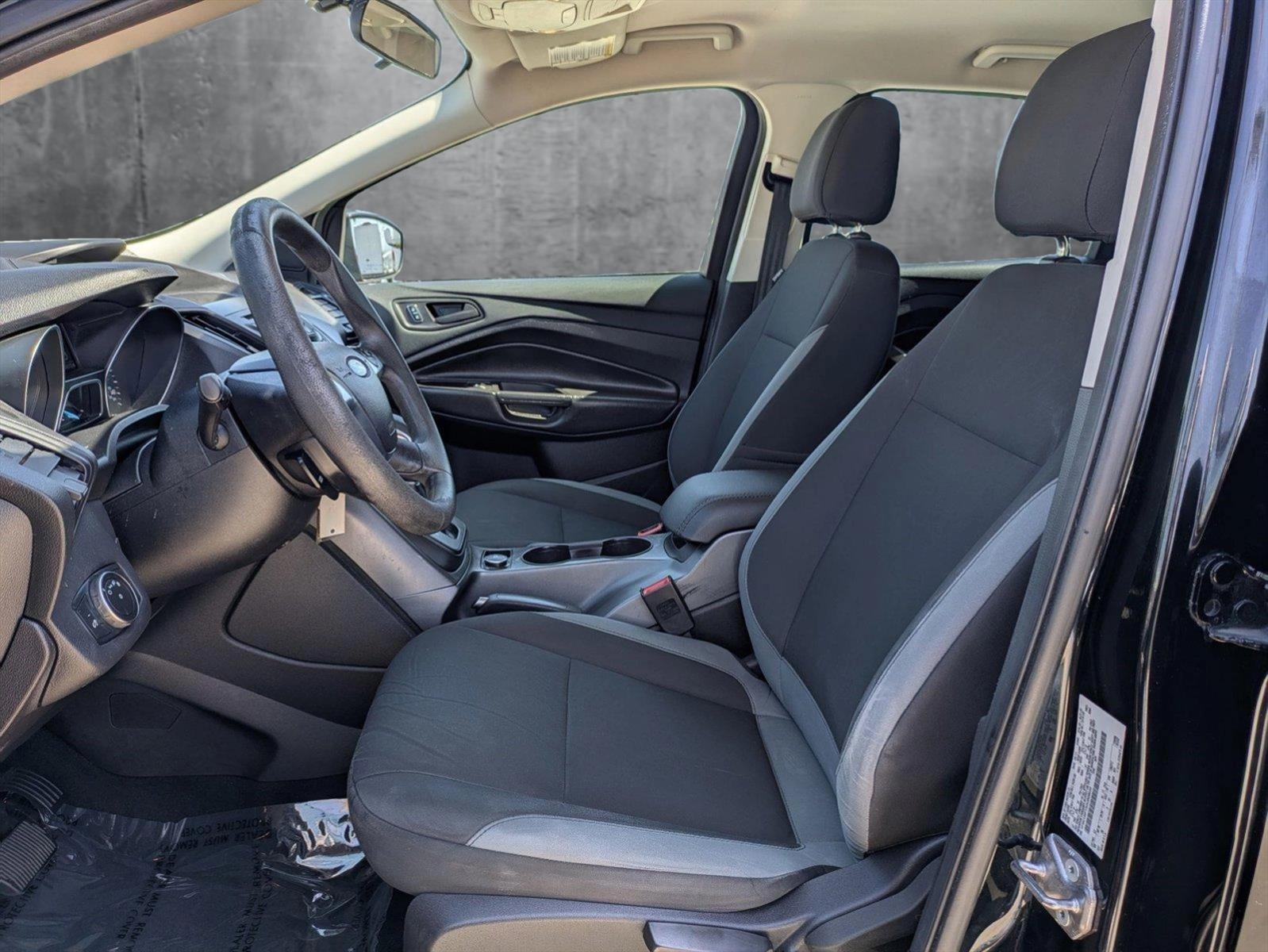 2016 Ford Escape Vehicle Photo in Tustin, CA 92782