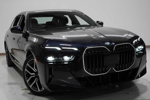 2024 BMW 760i xDrive Vehicle Photo in GRAPEVINE, TX 76051