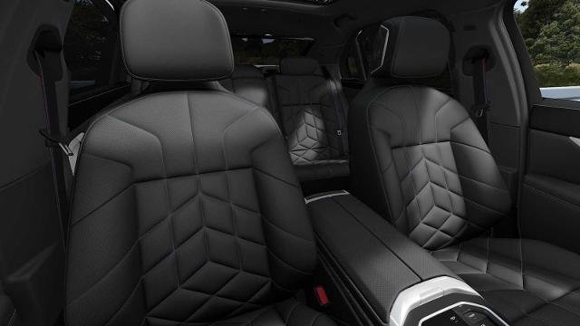 2025 BMW 750e xDrive Vehicle Photo in GRAPEVINE, TX 76051