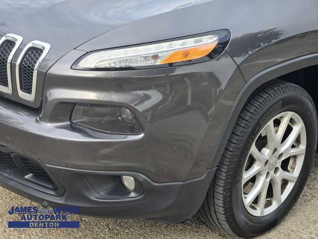 2016 Jeep Cherokee Vehicle Photo in DENTON, TX 76210-9321