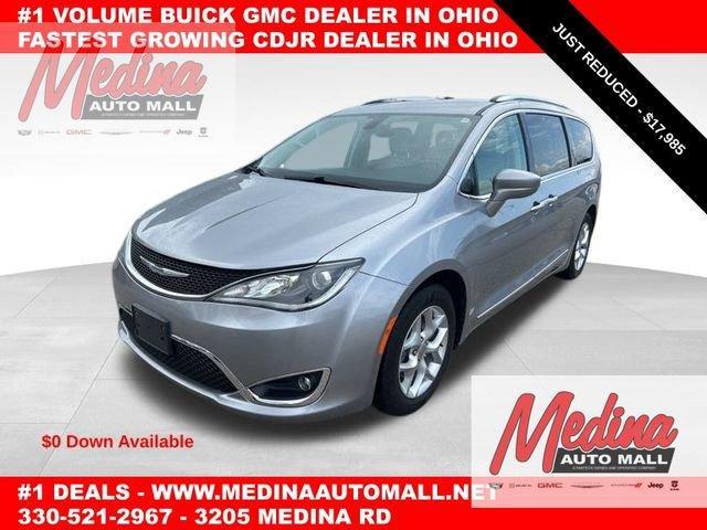 2018 Chrysler Pacifica Vehicle Photo in MEDINA, OH 44256-9631