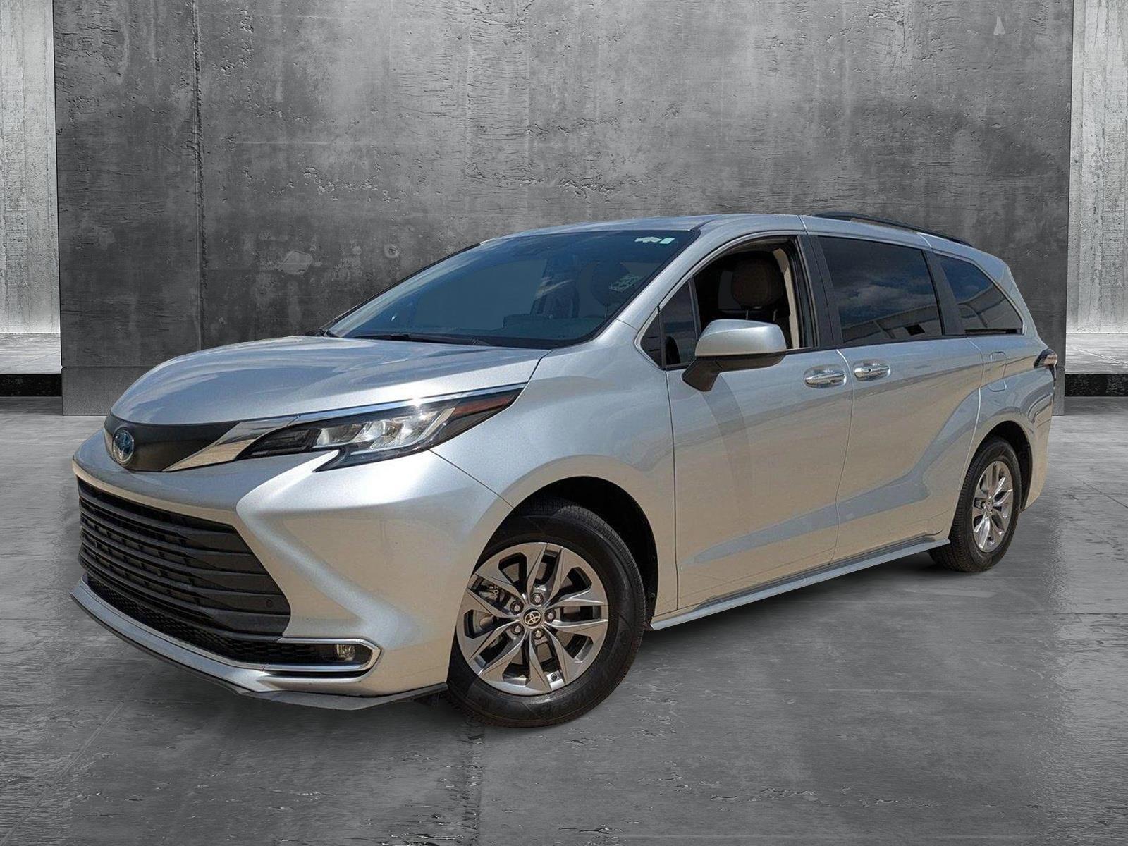 2023 Toyota Sienna Vehicle Photo in Winter Park, FL 32792