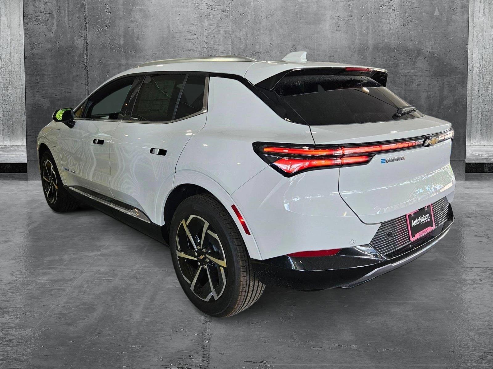 2025 Chevrolet Equinox EV Vehicle Photo in GREENACRES, FL 33463-3207
