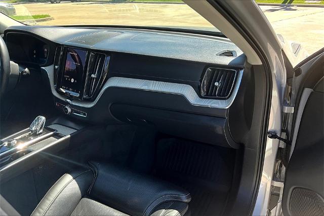 2022 Volvo XC60 Vehicle Photo in Houston, TX 77007