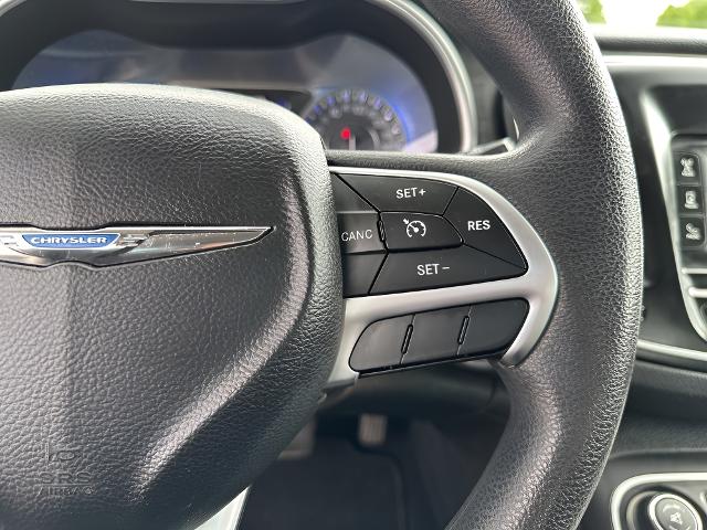 2015 Chrysler 200 Vehicle Photo in MANITOWOC, WI 54220-5838