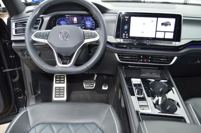 2024 Volkswagen Atlas Cross Sport Vehicle Photo in Houston, TX 77090