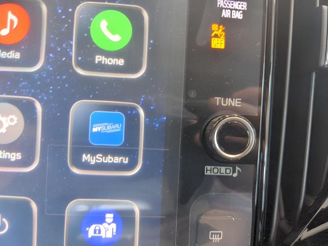 2025 Subaru Ascent Vehicle Photo in Green Bay, WI 54304