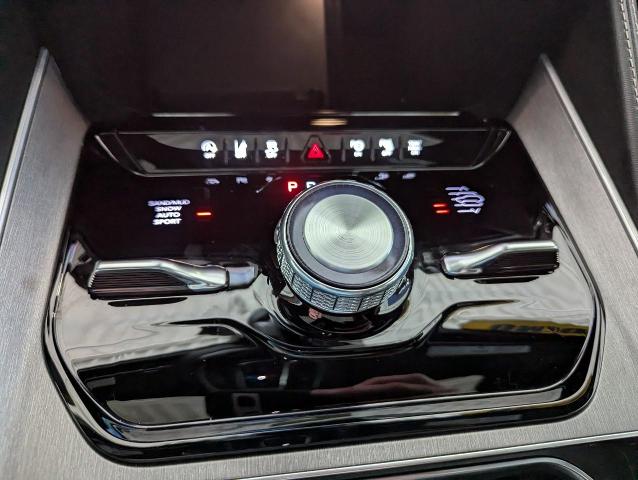 2025 Jeep Wagoneer Vehicle Photo in Oshkosh, WI 54901