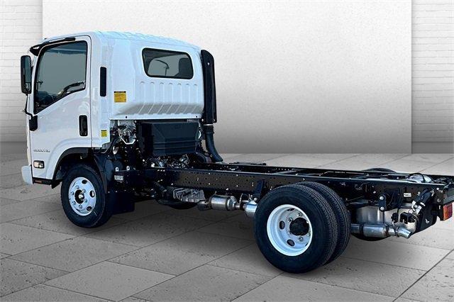 2025 Chevrolet 3500 HG LCF Gas Vehicle Photo in TOPEKA, KS 66609-0000
