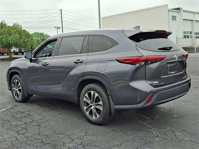 2020 Toyota Highlander Vehicle Photo in LANCASTER, PA 17601-0000