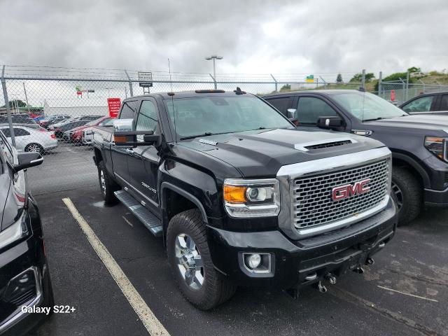2017 GMC Sierra 3500 HD Vehicle Photo in NEENAH, WI 54956-2243