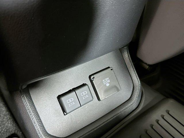 2020 Toyota Highlander Vehicle Photo in Flemington, NJ 08822