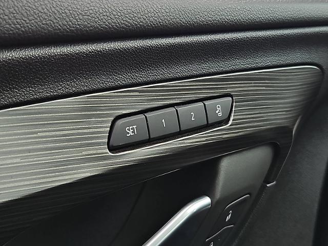2023 GMC Terrain Vehicle Photo in TREVOSE, PA 19053-4984