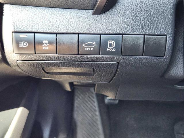 2019 Toyota Camry Vehicle Photo in DENTON, TX 76210-9321
