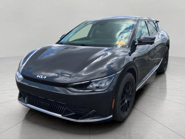 2022 Kia EV6 Vehicle Photo in GREEN BAY, WI 54303-3330
