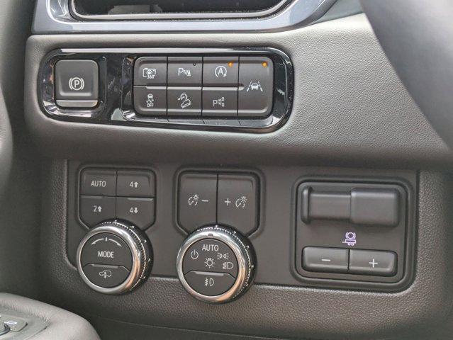 2025 GMC Yukon Vehicle Photo in SELMA, TX 78154-1460