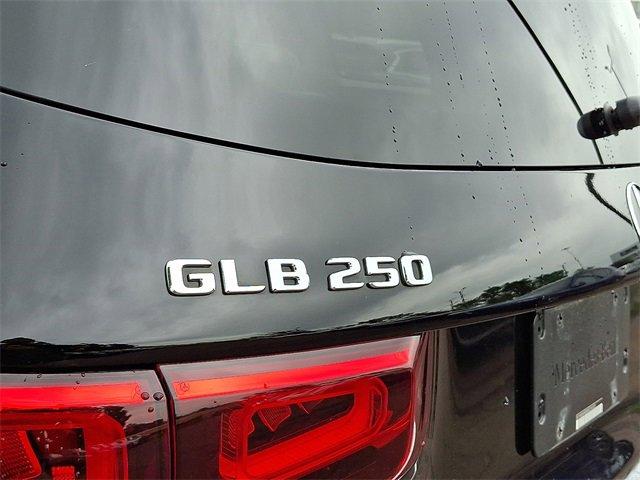 2022 Mercedes-Benz GLB Vehicle Photo in Willow Grove, PA 19090