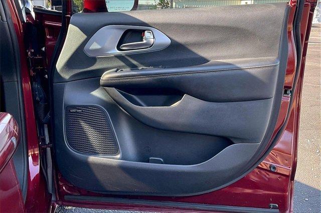 2020 Chrysler Pacifica Vehicle Photo in INDEPENDENCE, MO 64055-1314