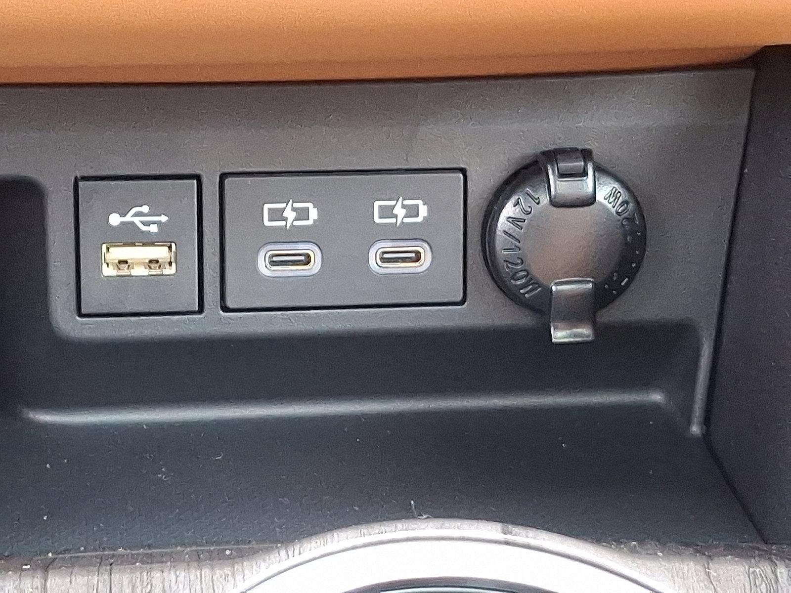 2025 Toyota Highlander Vehicle Photo in Trevose, PA 19053