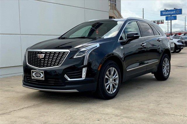 2022 Cadillac XT5 Vehicle Photo in TOPEKA, KS 66609-0000
