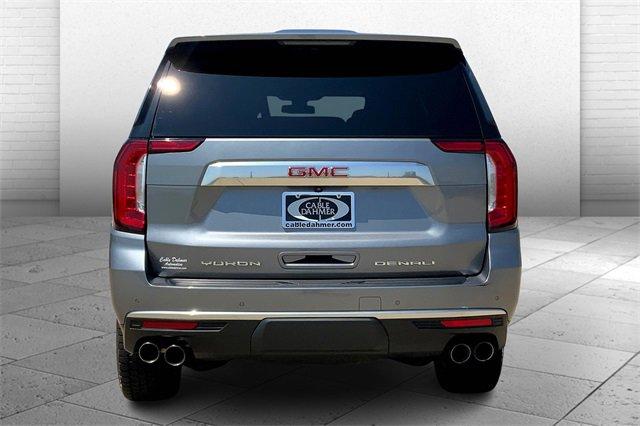 2022 GMC Yukon Vehicle Photo in TOPEKA, KS 66609-0000