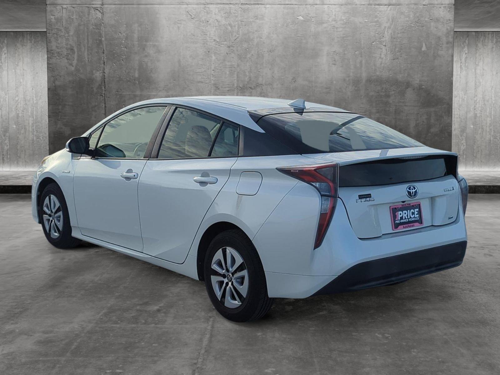 2016 Toyota Prius Vehicle Photo in Ft. Myers, FL 33907