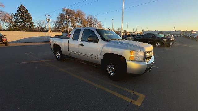 Used 2011 Chevrolet Silverado 1500 LS with VIN 1GCRKREA5BZ388347 for sale in Saint Cloud, Minnesota