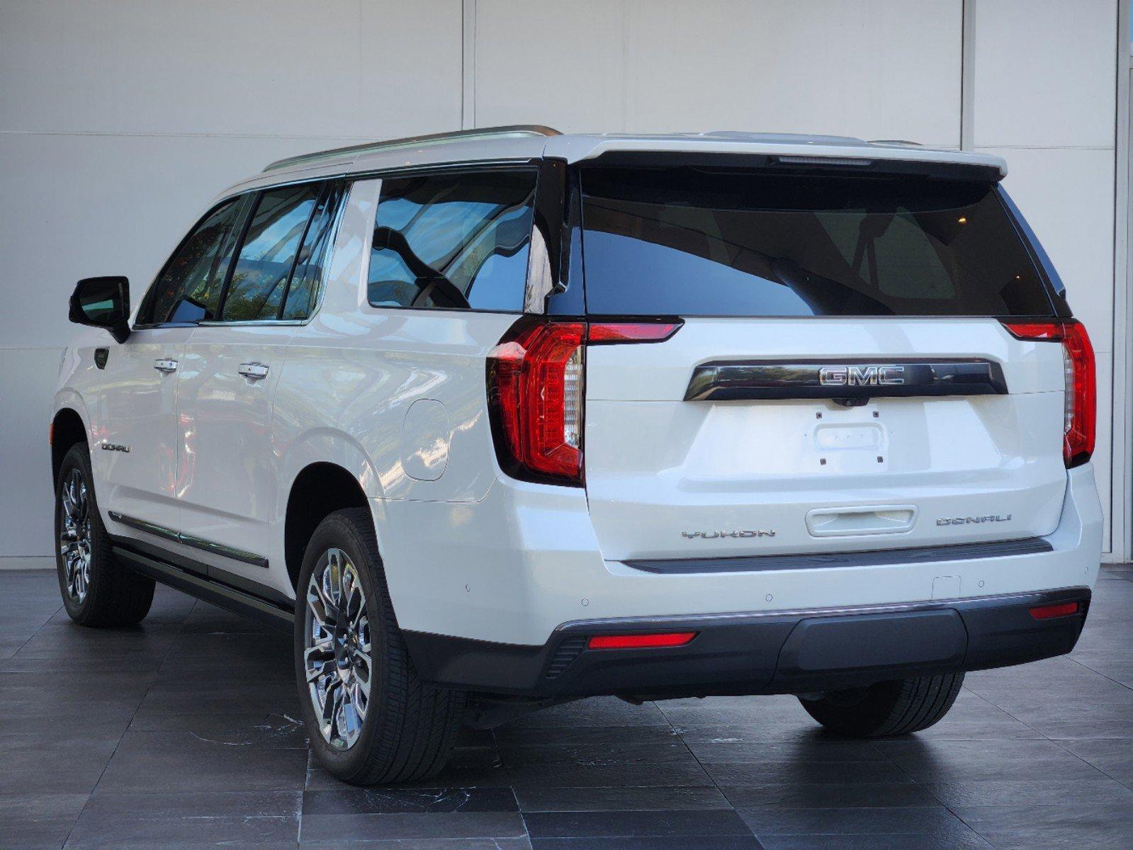 2024 GMC Yukon XL Vehicle Photo in HOUSTON, TX 77079-1502