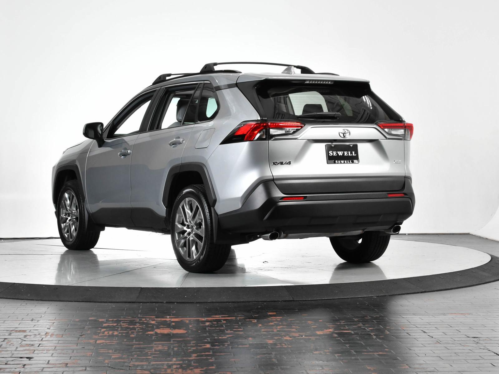 2022 Toyota RAV4 Vehicle Photo in DALLAS, TX 75235