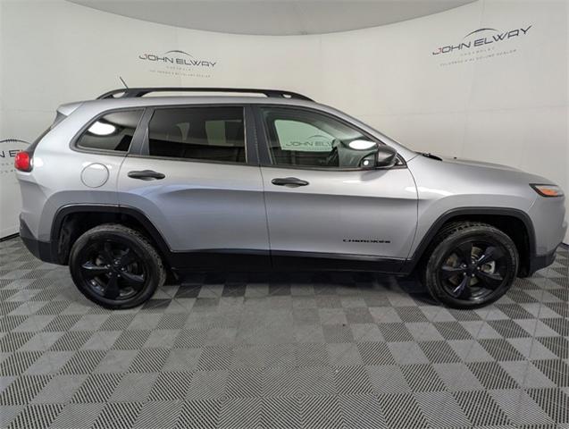 2017 Jeep Cherokee Vehicle Photo in ENGLEWOOD, CO 80113-6708