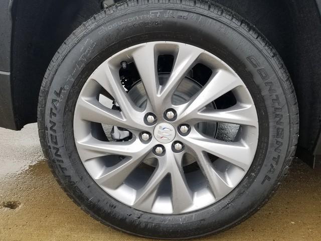 2025 Buick Enclave Vehicle Photo in ELYRIA, OH 44035-6349