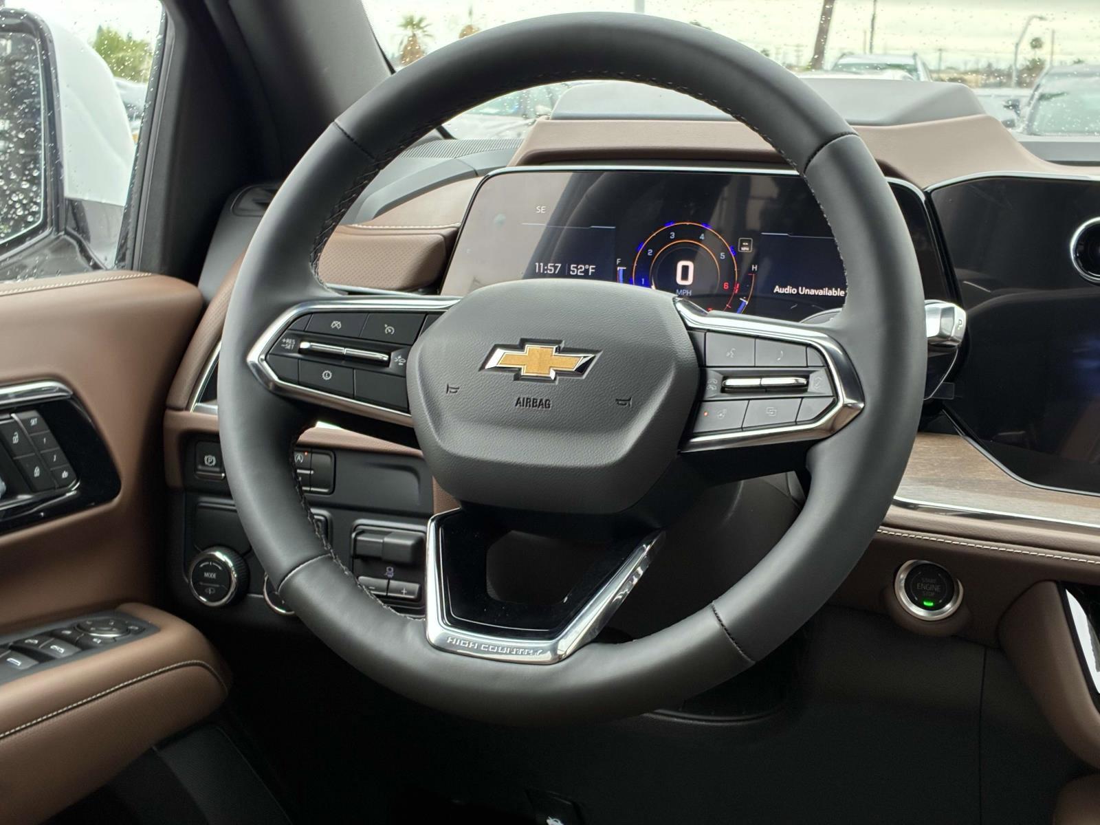 2025 Chevrolet Suburban Vehicle Photo in LOS ANGELES, CA 90007-3794