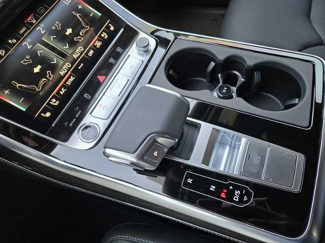 2025 Audi Q7 Vehicle Photo in SUGAR LAND, TX 77478