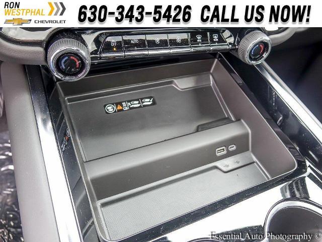 2025 Chevrolet Suburban Vehicle Photo in AURORA, IL 60503-9326
