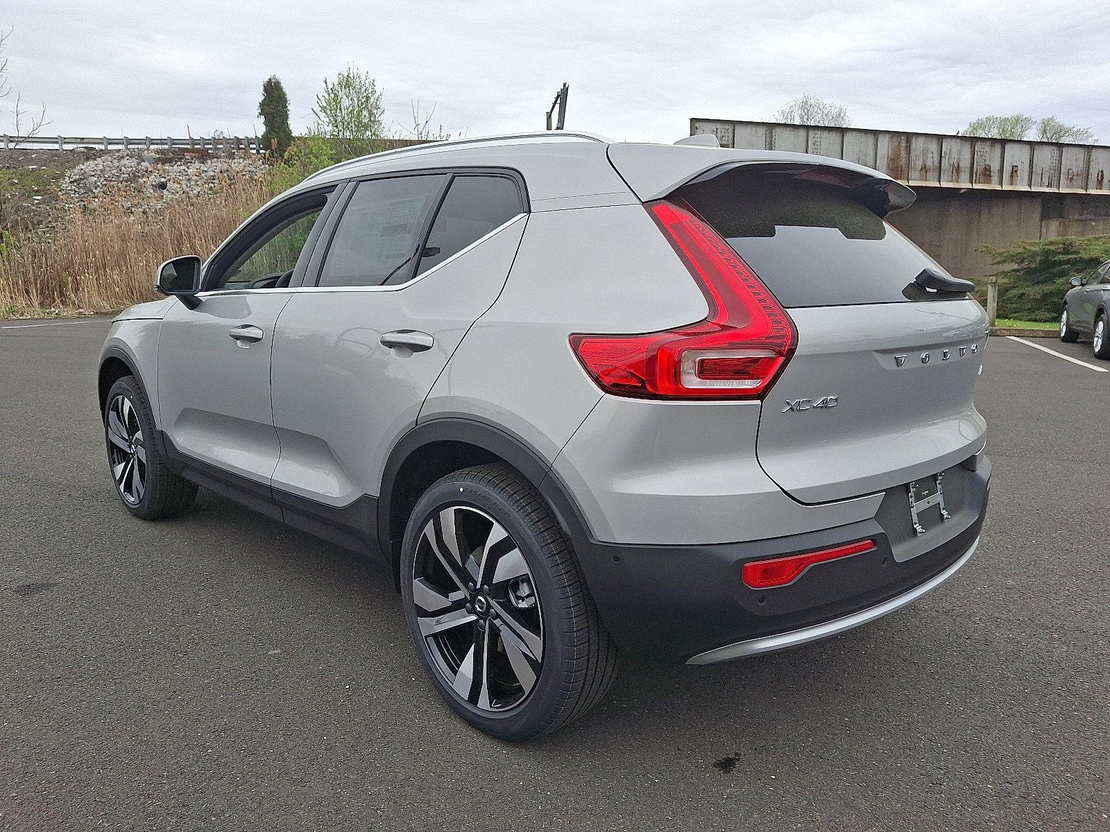 2025 Volvo XC40 Vehicle Photo in Trevose, PA 19053