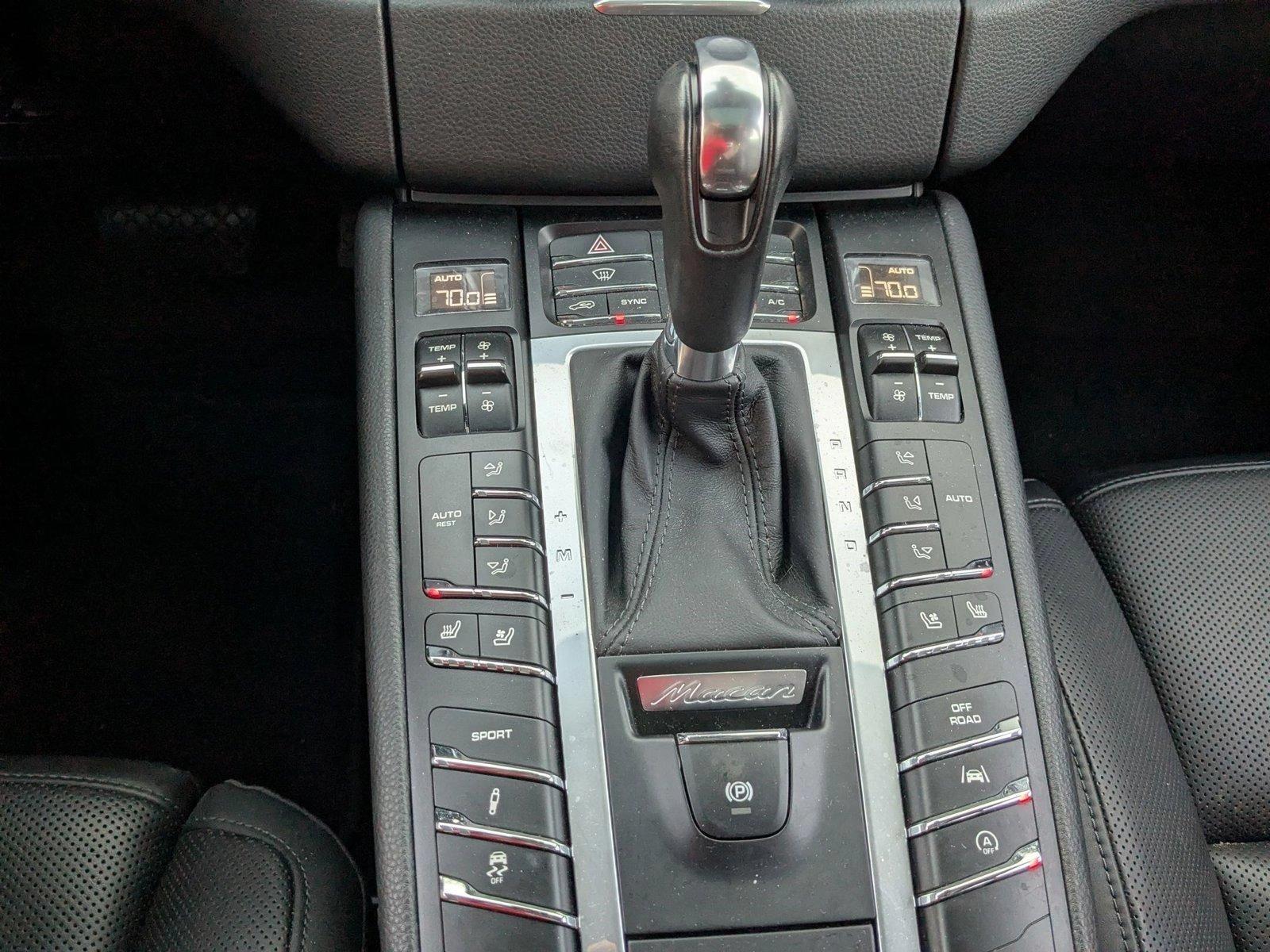 2018 Porsche Macan Vehicle Photo in PEMBROKE PINES, FL 33024-6534