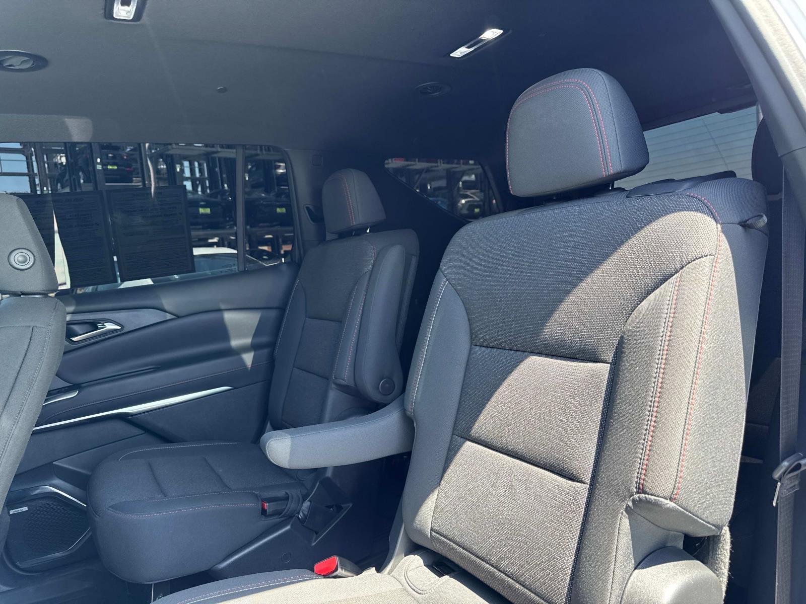 2024 Chevrolet Traverse Vehicle Photo in LOS ANGELES, CA 90007-3794
