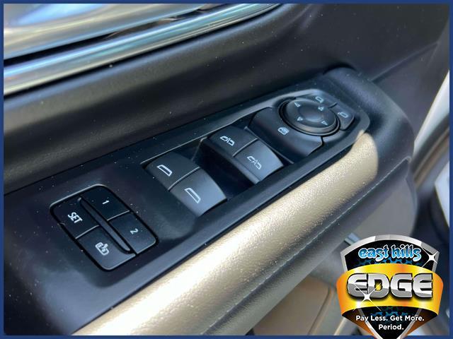 2023 Chevrolet Suburban Vehicle Photo in Roslyn, NY 11576