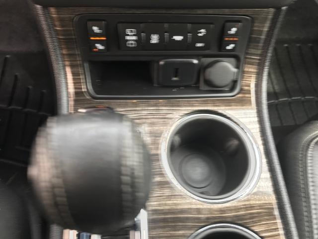2017 GMC Acadia Limited Vehicle Photo in GREEN BAY, WI 54303-3330