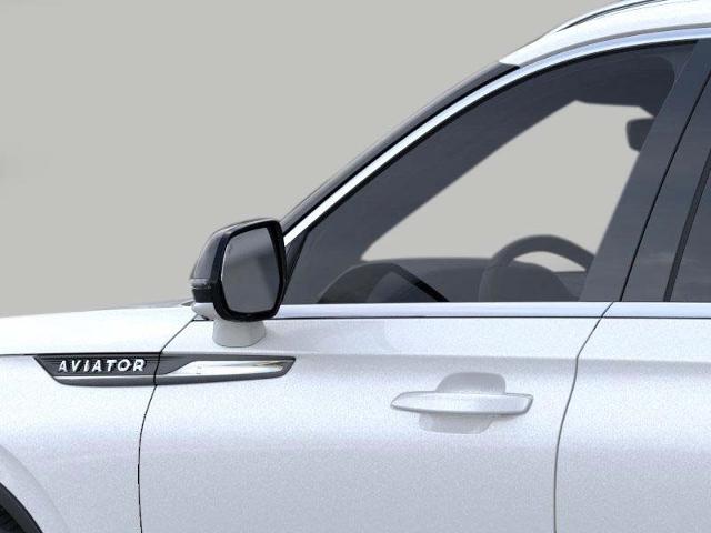 2025 Lincoln Aviator Vehicle Photo in Neenah, WI 54956