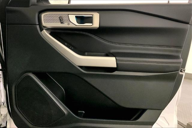2023 Ford Explorer Vehicle Photo in Lees Summit, MO 64086