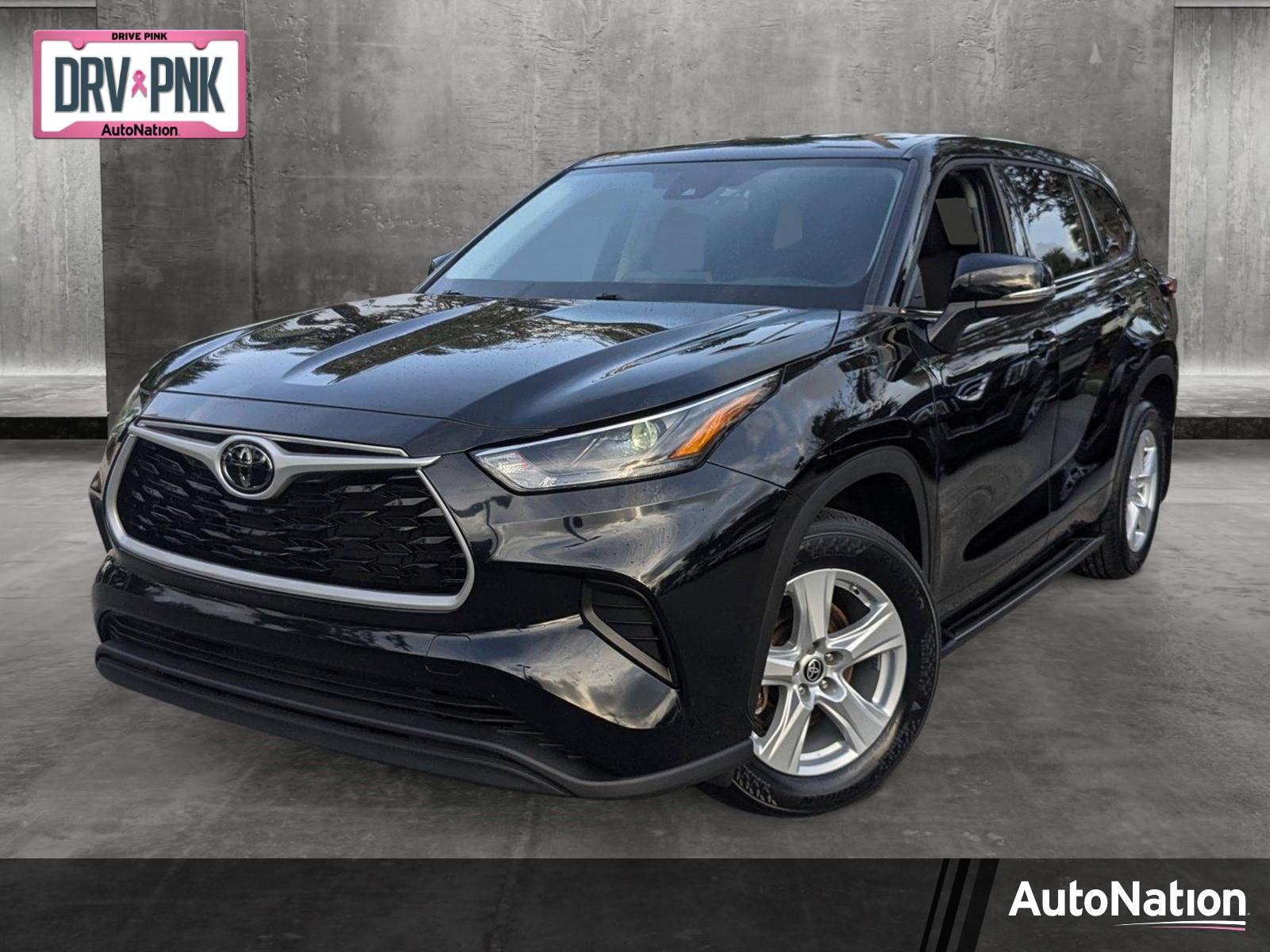 2022 Toyota Highlander Vehicle Photo in Miami, FL 33169