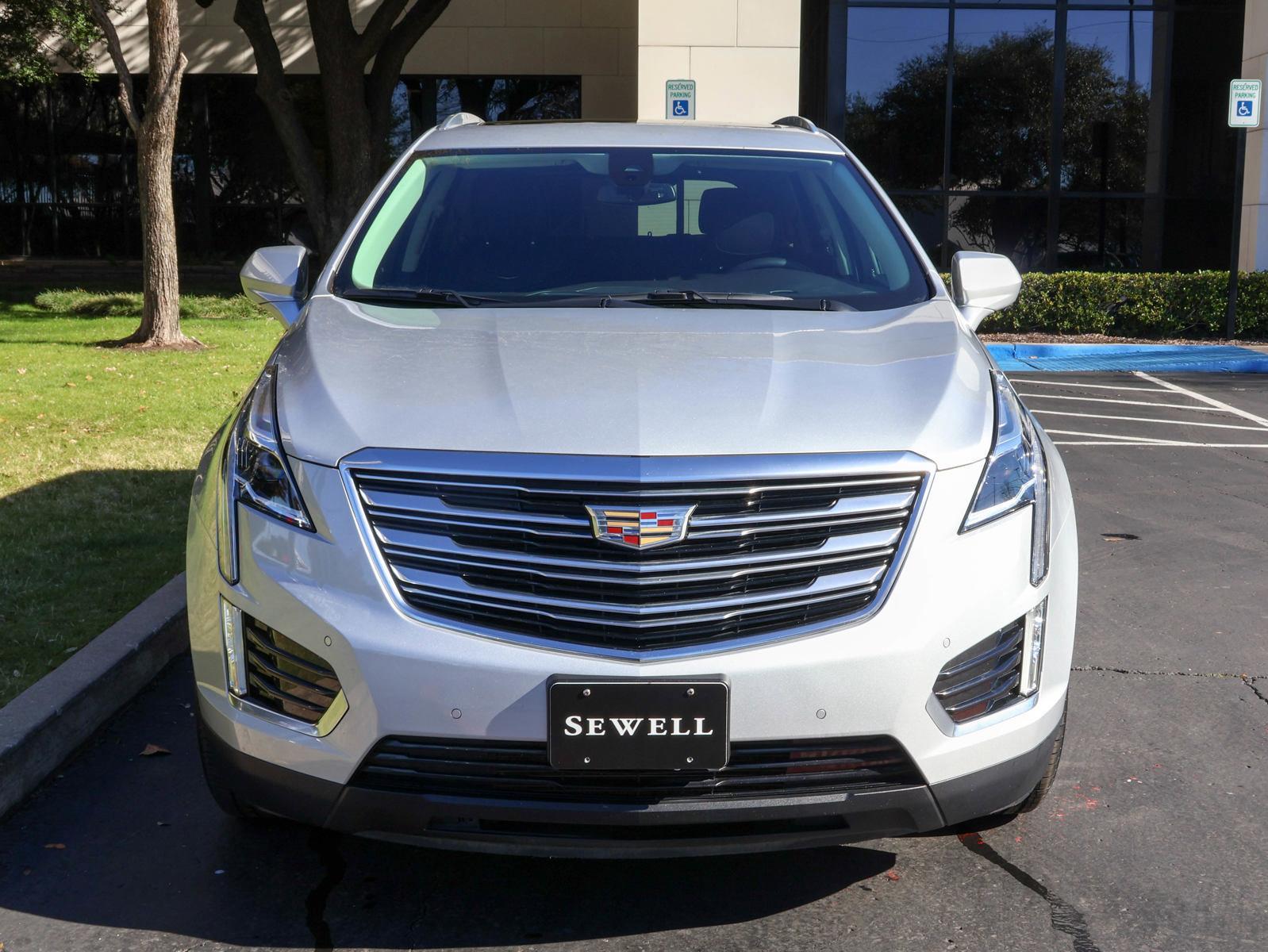 Used 2017 Cadillac XT5 Premium Luxury with VIN 1GYKNCRS9HZ106688 for sale in Dallas, TX