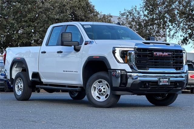 2025 GMC Sierra 2500 HD Vehicle Photo in ELK GROVE, CA 95757-8703