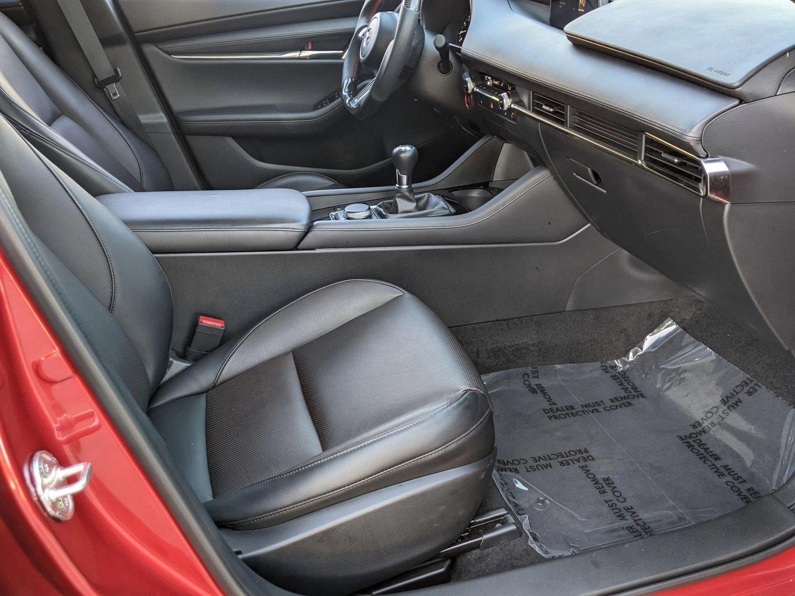 2024 Mazda Mazda3 Hatchback Vehicle Photo in Pembroke Pines , FL 33084