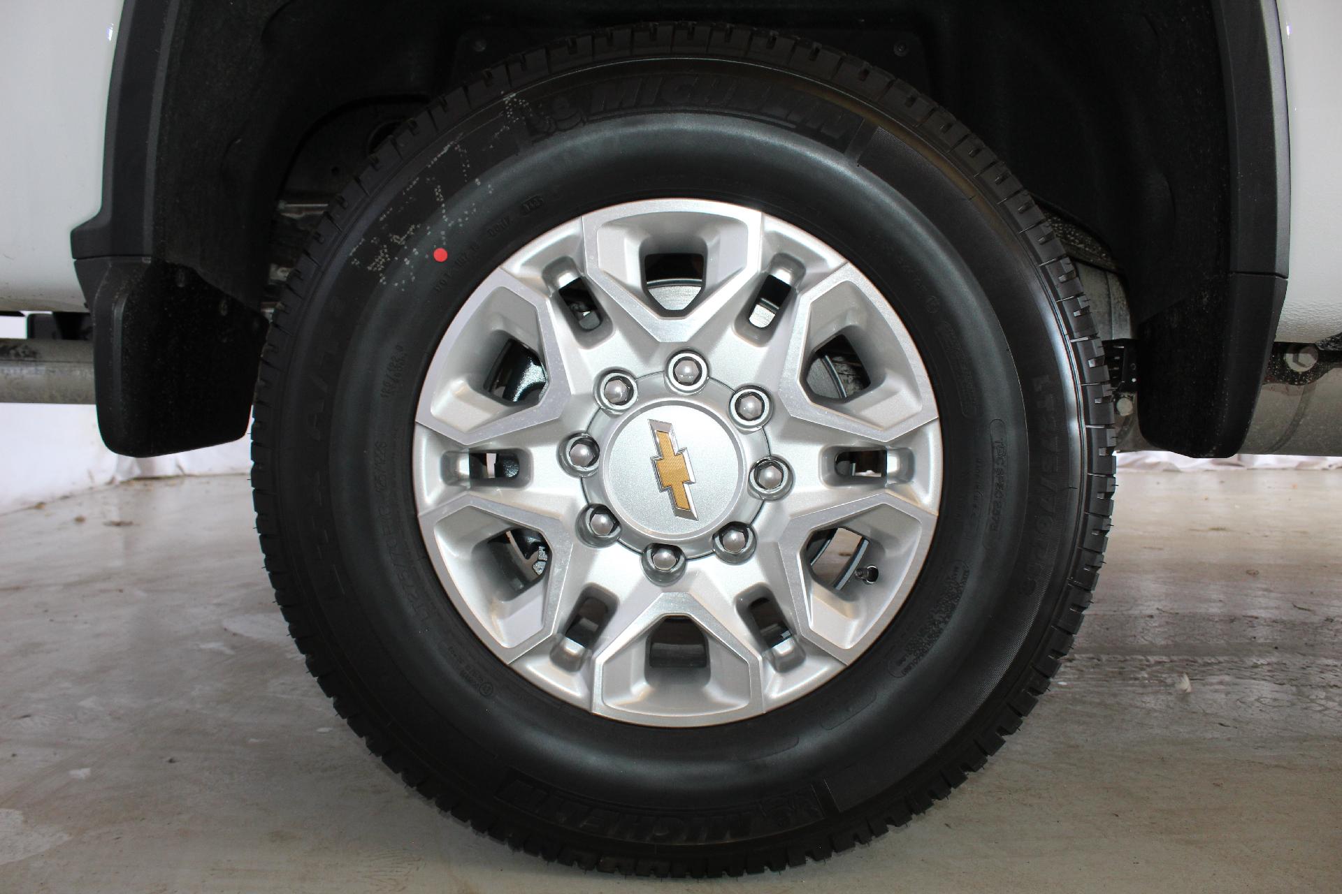 2025 Chevrolet Silverado 2500 HD Vehicle Photo in NORTHAMPTON, MA 01060-1120