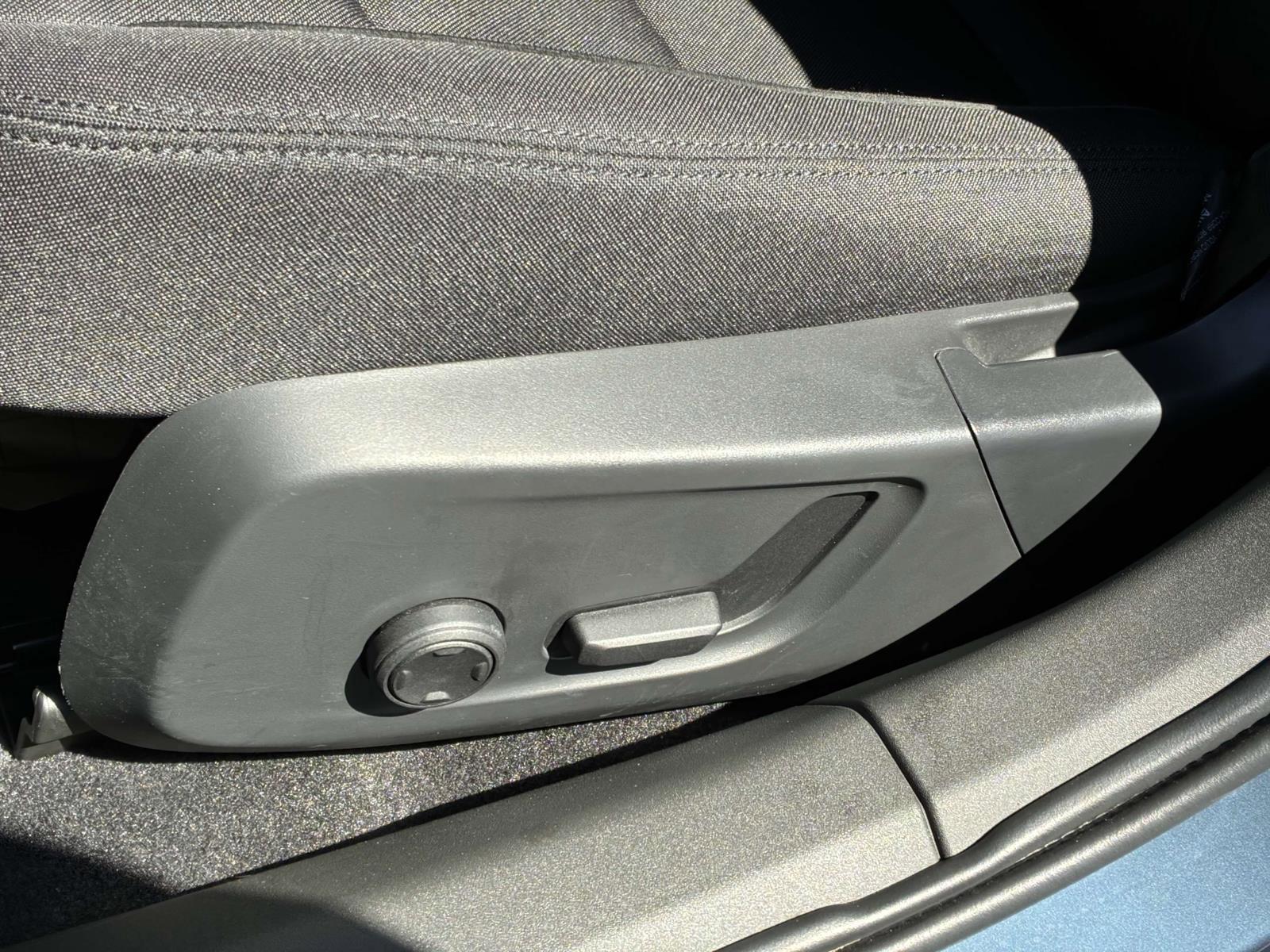 2022 Polestar 2 Vehicle Photo in LOS ANGELES, CA 90007-3794