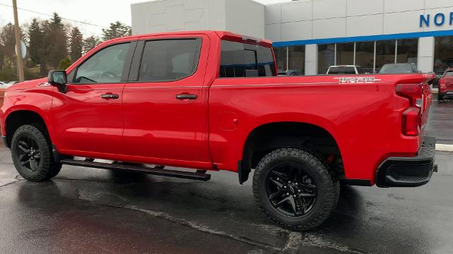2022 Chevrolet Silverado 1500 Vehicle Photo in MOON TOWNSHIP, PA 15108-2571